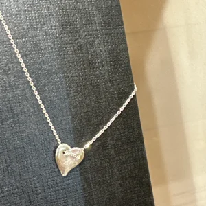 Colgante Valentina mini corazón plata Karen Hallam